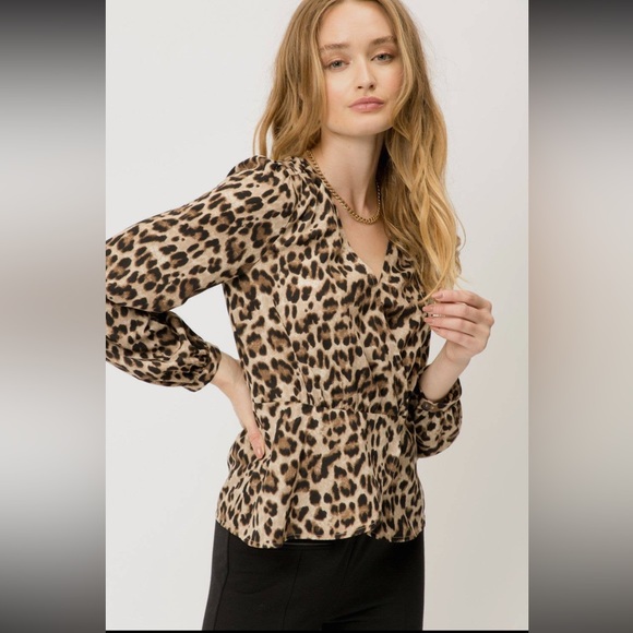 🆕Blouse Leopard Print Wrap Peplum Top S, M & L Available - Picture 4 of 8